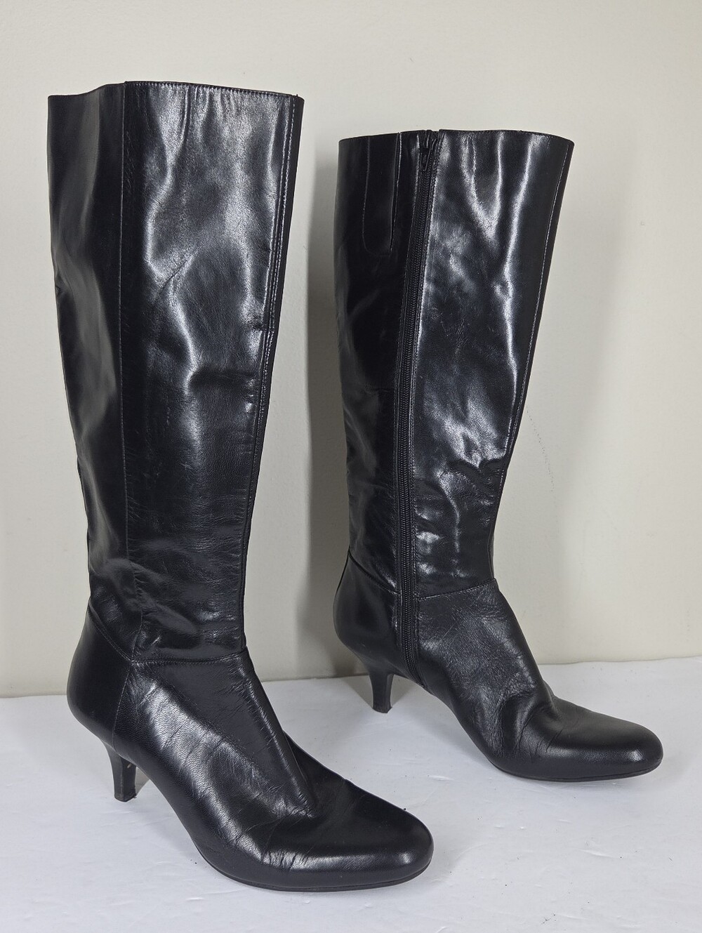 Vtg Y2K Bandolino Black Leather Knee High Kitten Low Heel Boots 8.5 Grunge City